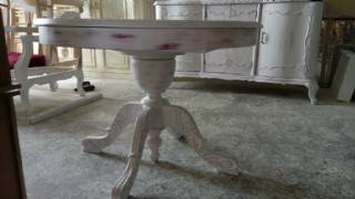 Country Cila Uygulama Yuvarlak Masa